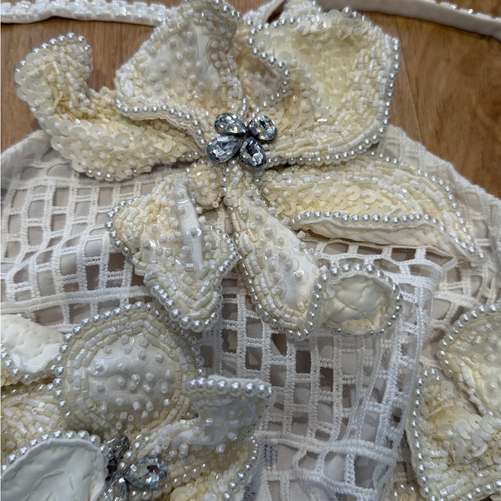 PatBo White and cream Floral Appliqué Lace Mini Dress - Picture 9 of 12